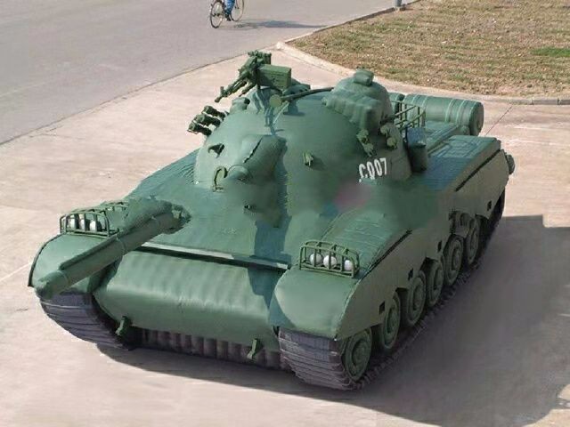 西城小型军事坦克